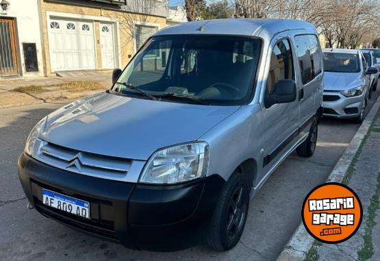 Utilitarios - Citroen berlingo 2021 Diesel 74000Km - En Venta