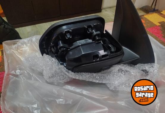 Accesorios para Autos - Espejo Retrovisor Ford Maverick ,sin tapa - En Venta