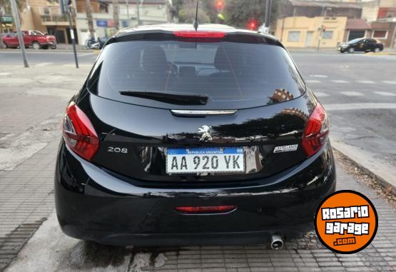 Autos - Peugeot 208 1.6 Allure navegador 2017 Nafta 56000Km - En Venta