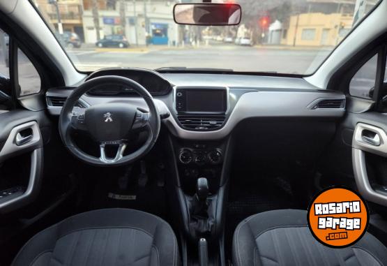 Autos - Peugeot 208 1.6 Allure navegador 2017 Nafta 56000Km - En Venta