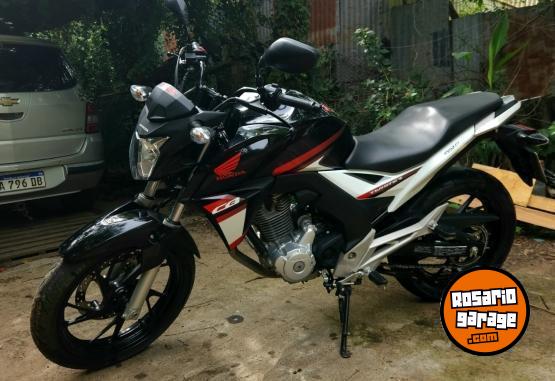 Motos - Honda CB250 2017 Nafta 10300Km - En Venta