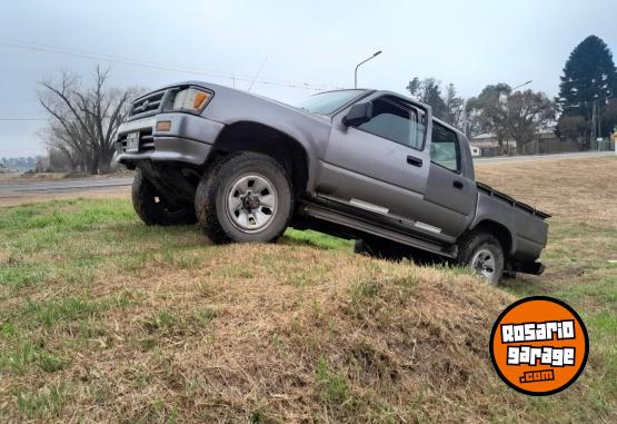 Camionetas - Toyota Hilux 2000 Diesel 400000Km - En Venta