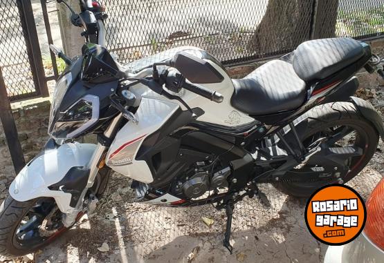 Motos - Benelli 180S 2023 Nafta 5000Km - En Venta