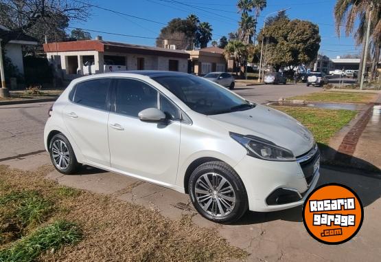 Autos - Peugeot FELINE 208 2017 Nafta 95000Km - En Venta