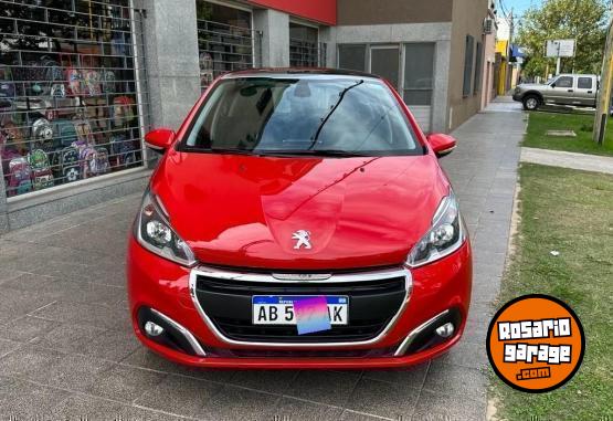 Autos - Peugeot 208 Feline 2017 Nafta 110000Km - En Venta