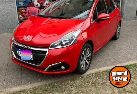 Autos - Peugeot 208 Feline 2017 Nafta 110000Km - En Venta