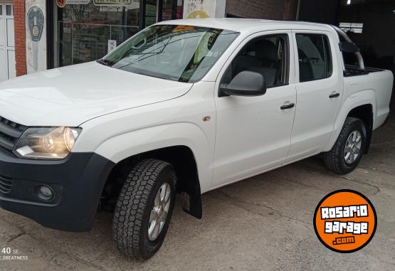 Camionetas - Volkswagen Trendline con CC y levant 2013 Diesel 270000Km - En Venta