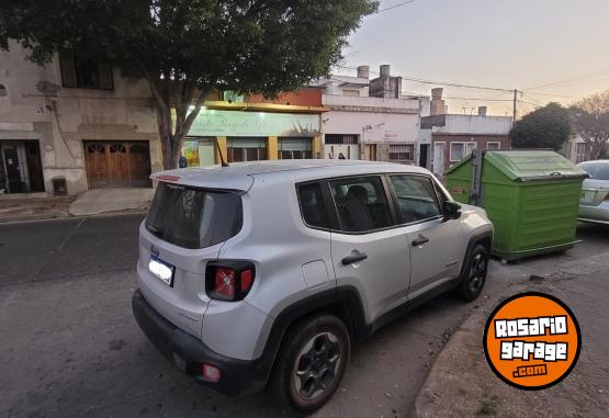 Camionetas - Chrysler Renegade 2017 Nafta  - En Venta