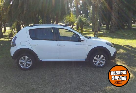 Autos - Renault SANDERO 2015 Nafta 99000Km - En Venta