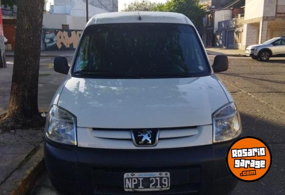 Utilitarios - Peugeot Partner confort 1.6 2014 Diesel 161000Km - En Venta