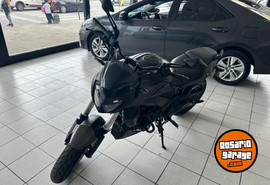 Motos - Bajaj Dominar D400 2023 Nafta 5000Km - En Venta