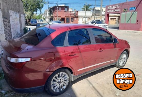 Autos - Fiat Gran siena 2014 GNC 220000Km - En Venta