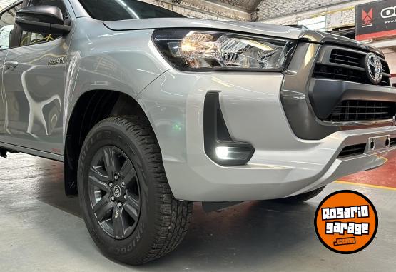 Camionetas - Toyota HILUX D/C 2.8 TDI M/T 4x4 2023 Diesel 0Km - En Venta