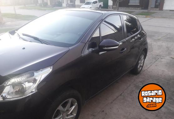 Autos - Peugeot Peugeot 208 allure touchs 2016 Nafta 92000Km - En Venta