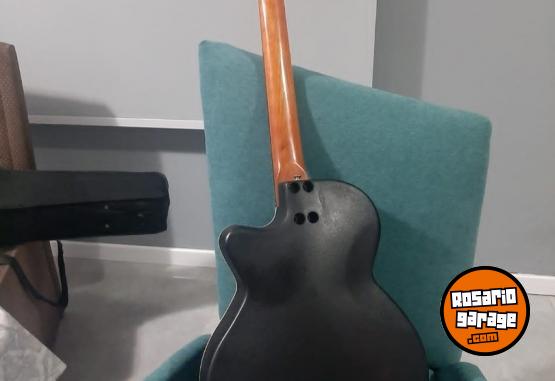 Instrumentos Musicales - Guitarra electroacstica - En Venta