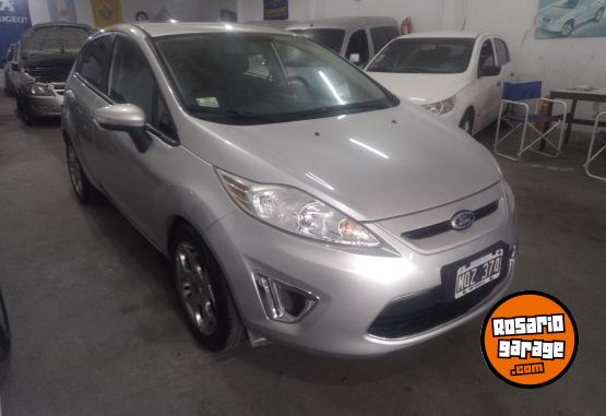 Autos - Ford Fiesta Design Titanium 2013 Nafta 88000Km - En Venta