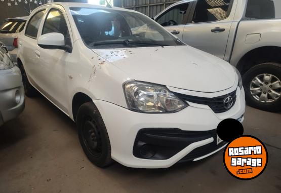 Autos - Toyota ETIOS 2018 Nafta 111111Km - En Venta