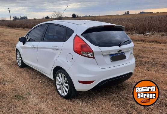 Autos - Ford Fiesta SE 2019 Nafta 61000Km - En Venta