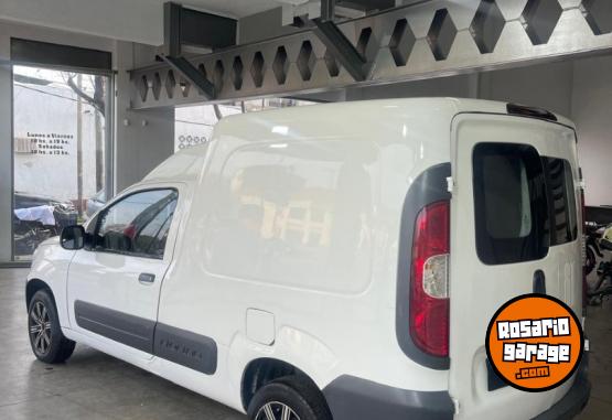 Utilitarios - Fiat FIORINO 2016 GNC 110000Km - En Venta