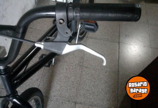 Deportes - BICICLETA BMX, RODADO 20, NUEVA! - En Venta