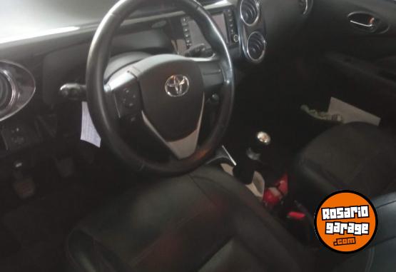 Autos - Toyota Etios Platinium 2016 Nafta 160000Km - En Venta