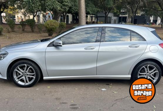 Autos - Mercedes Benz A200 2017 Nafta 56000Km - En Venta