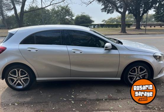 Autos - Mercedes Benz A200 2017 Nafta 56000Km - En Venta