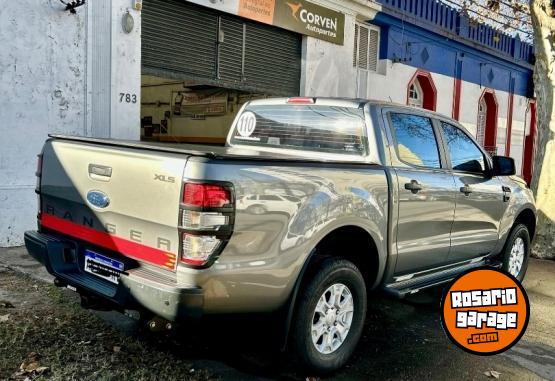 Camionetas - Ford Ranger xls 3,2 INMACULADA 2017 Diesel 92000Km - En Venta