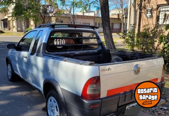 Utilitarios - Fiat Strada 2006 Diesel 215000Km - En Venta