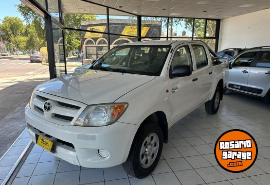 Camionetas - Toyota Hilux DX 2007 Diesel 300000Km - En Venta