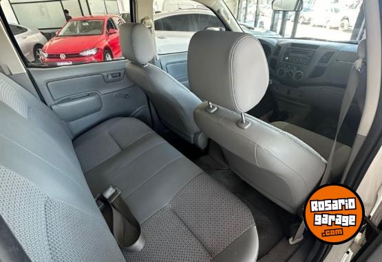 Camionetas - Toyota Hilux DX 2007 Diesel 300000Km - En Venta