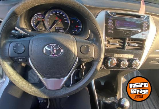 Autos - Toyota YARIS XS 2019 Nafta 41000Km - En Venta