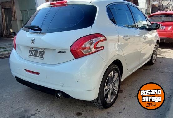 Autos - Peugeot 208 feline 2013 Nafta 140000Km - En Venta