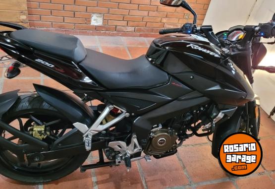 Motos - Bajaj Ns 200 2015 Nafta 9800Km - En Venta