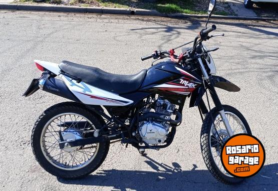 Motos - Corven Triax 150 2018 Nafta 11000Km - En Venta