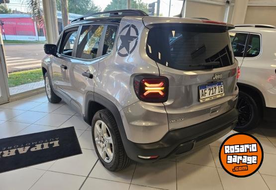 Camionetas - Jeep Renegade Sport At6 l22 2022 Nafta 23000Km - En Venta