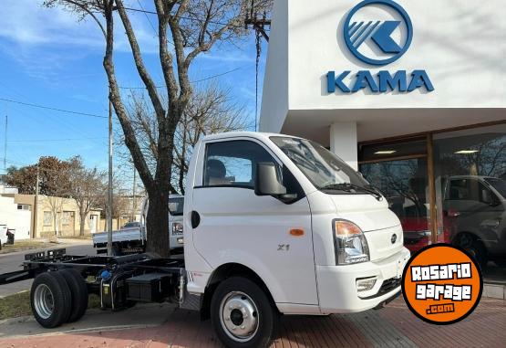 Camiones y Gras - KAMA X1 CABINA SIMPLE CHASIS SOLO 0Km My2024 p/3 Toneladas. DISPONIBLES!  Financia Bco. Santander. Acrcate a ORIO HNOS, SAN GENARO, concesionario oficial DFM, JMC, ISUZU, KAMA Camiones - En Venta