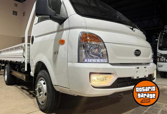 Camiones y Gras - KAMA X1 CABINA SIMPLE DIESEL con CAJA DE CARGA 0Km My2024 Para 3 Ton. DISPONIBLES! Financia Bco. Santander. Acrcate a ORIO HNOS, SAN GENARO, concesionario oficial DFM, JMC, ISUZU, KAMA Camiones - En Venta