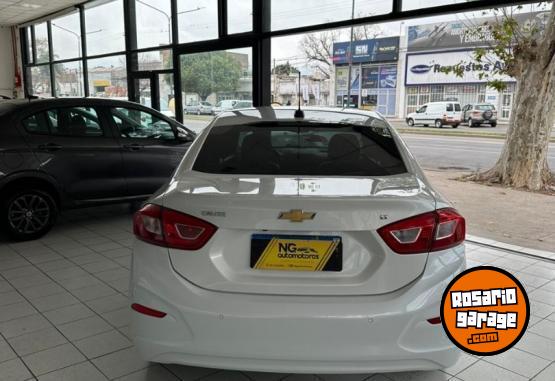 Autos - Chevrolet Cruze LT 2018 Nafta 80000Km - En Venta