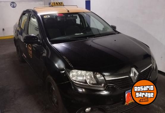 Autos - Renault Logan 2018 GNC 180000Km - En Venta