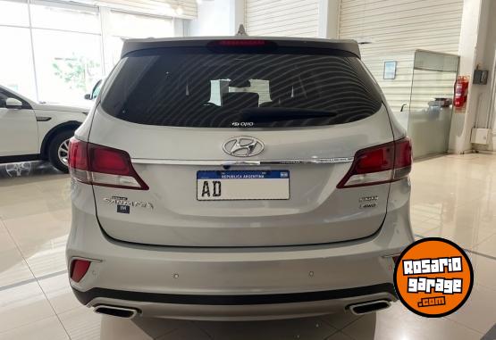 Camionetas - Hyundai GRAND SANTA FE CRDI 2.2 P 2019 Diesel 65000Km - En Venta