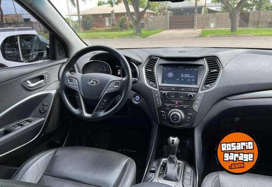 Camionetas - Hyundai GRAND SANTA FE CRDI 2.2 P 2019 Diesel 65000Km - En Venta