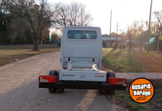 Camiones y Gras - MERCEDES-BENZ SPRINTER 515 CDI - En Venta