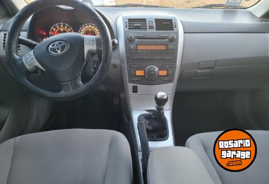 Autos - Toyota XEI 2013 Nafta 153000Km - En Venta