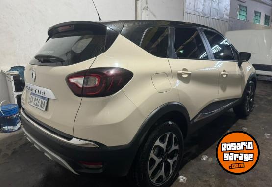 Autos - Renault CAPTUR INTENS 2016 GNC 140000Km - En Venta