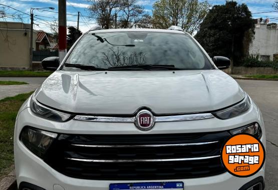 Camionetas - Fiat TORO VOLCANO 2018 Diesel 100000Km - En Venta