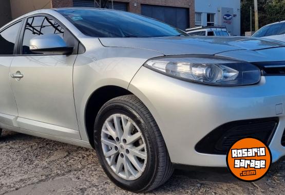 Autos - Renault Fluence 2017 Nafta 107257Km - En Venta