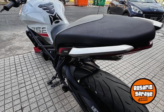 Motos - Benelli 752 S 2022 Nafta 5200Km - En Venta