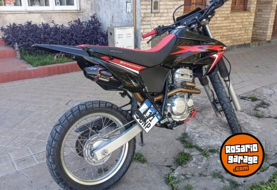 Motos - Honda Tornado 2020 Nafta 12500Km - En Venta