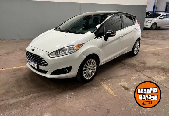 Autos - Ford FIESTA TITANIUM 1.6 MT 2016 Nafta 120000Km - En Venta